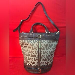Michael Kors Kingsbury Large Signature Tote Bag Brown leather Trim